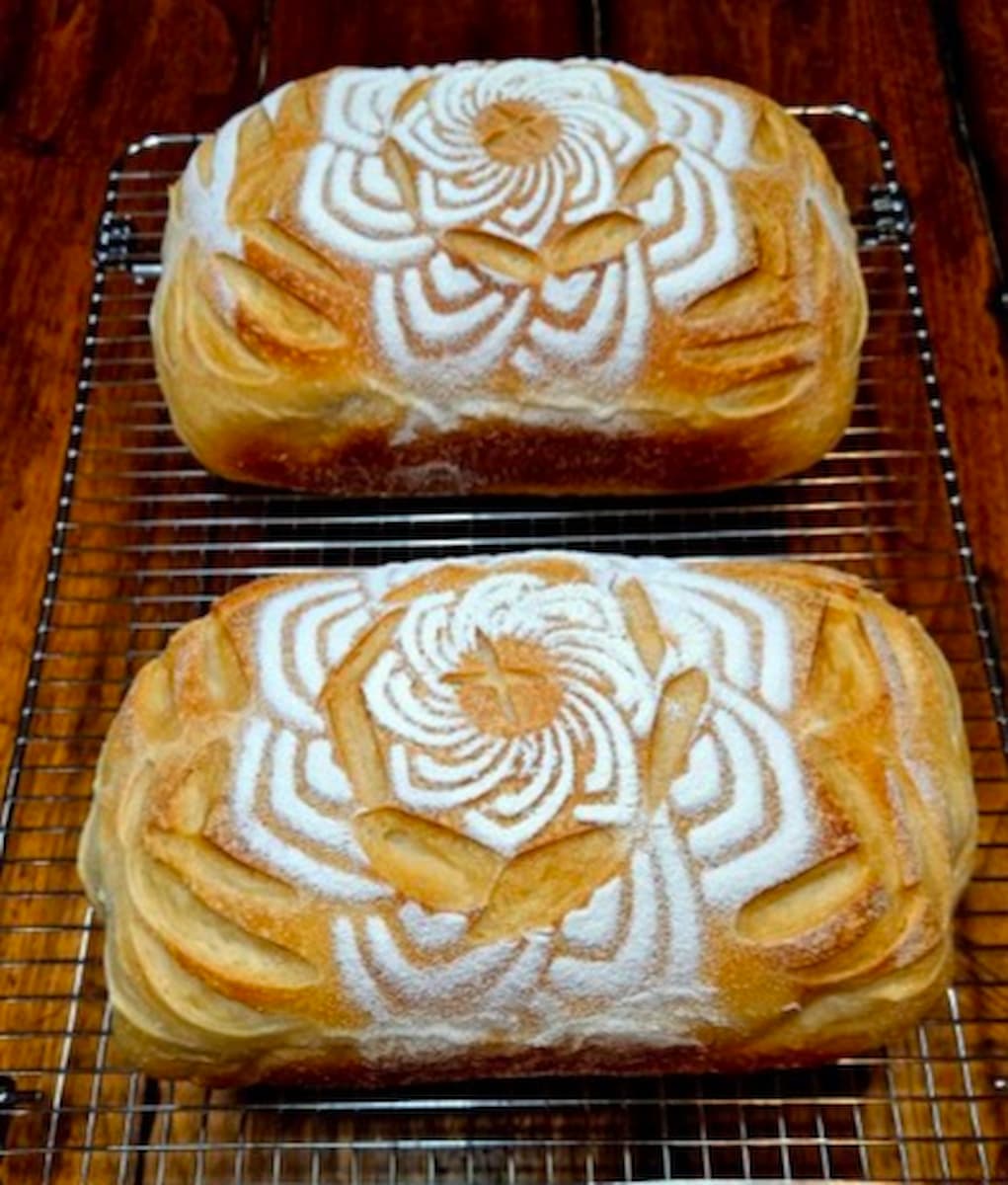 Spiral loaves